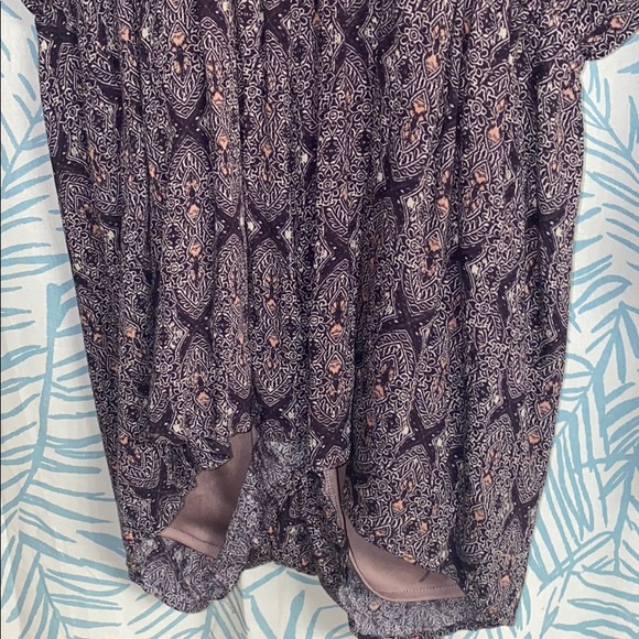 Backless Romper - Picture 4 of 9